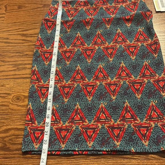 Lularoe NWT Cassie pull on pencil skirt geometric triangle print wide waist  S - Picture 7 of 10